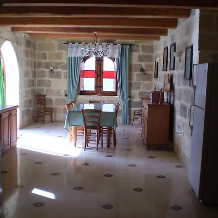 Country house Ta'Karmni Farmhouse B&B *