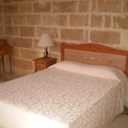 Ta'Karmni Farmhouse B&B
