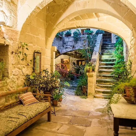 Ta'Karmni Farmhouse B&B