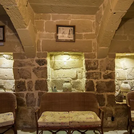 Ta'Karmni Farmhouse B&B Country house