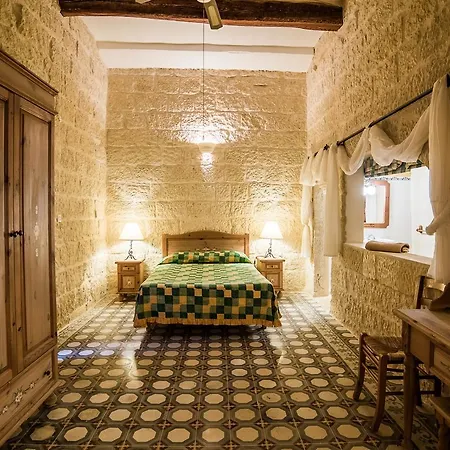 Landhuis Ta'Karmni Farmhouse B&B *