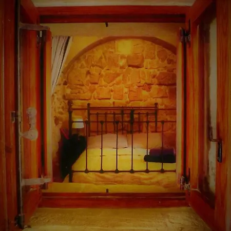 Ta'Karmni Farmhouse B&B Għarb