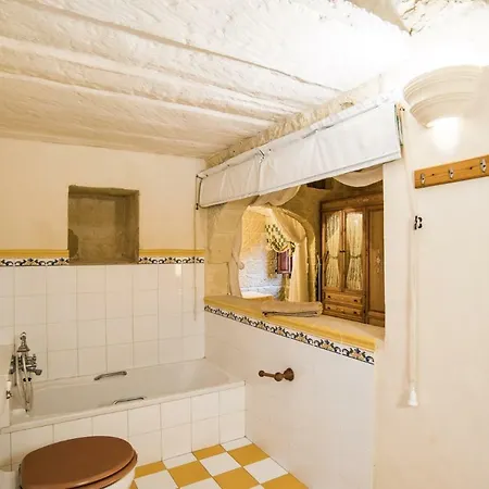 Landhuis Ta'Karmni Farmhouse B&B *